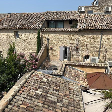 Les Chambres Du Vieux Bistrot Cabrieres-d'Avignon Exterior photo