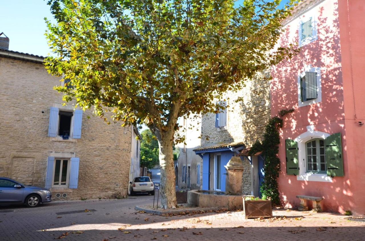 Les Chambres Du Vieux Bistrot Cabrieres-d'Avignon Exterior photo